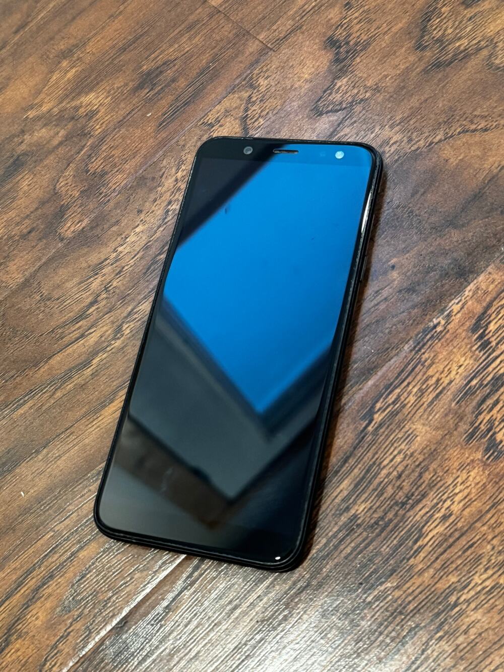 Samsung Galaxy A6 - Black - 32GB - (Cricket) - Smartphone - Works Great A600AZ